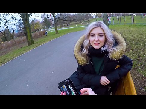 ❤️ Yn llyncu cum poeth dieithryn am arian - blowjob yn y parc gan Eva Elfie ️❌ Sluts wrthon ni ❤